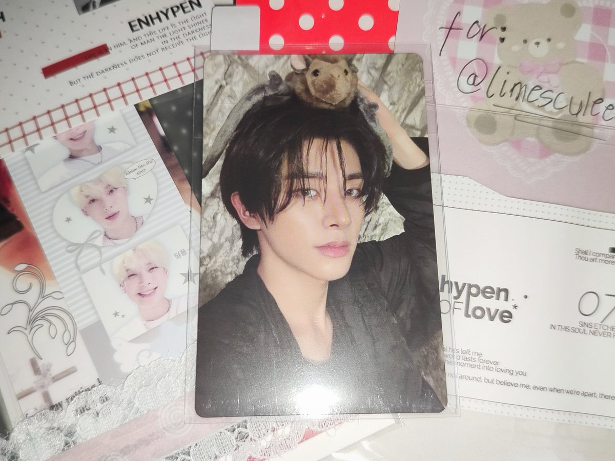 _limesculeee's tweet photo. 💌 mail from: @prawnmura
#BentaJAnKita

i've been on a hunt for this pc for weeks (months even!) finally ikeu bat finally came home! 

thank u sm to ate jaja for packing the pc safely and for the freebies also! ganda ng packaging parang ayokong buksan (🤣)

#limeshops https://t.co/tVoEHeZ9wZ