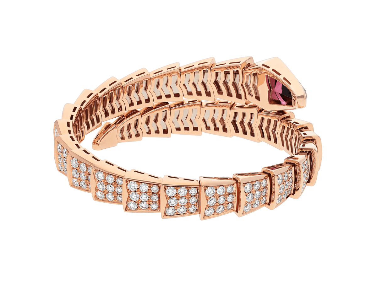CaraveParis's tweet photo. ✨ Sophisticated sparkle in every detail.

The Carave Paris Serpenti Pavé Double Wrap Bracelet features dazzling pavé accents, a stunning pink gemstone, and elegant rose gold styling. 💖

#CaraveParis #LuxuryJewelry #RoseGoldBracelet #ElegantStyle #FashionJewelry #LuxuryFashion https://t.co/mMg4RJJpx6