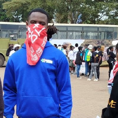 Weeleey6's tweet photo. So this one is being charged with robbery ama? Kumbe tutam bloggers ni goons cha ukweli?😭 https://t.co/hgXA8HItkx
