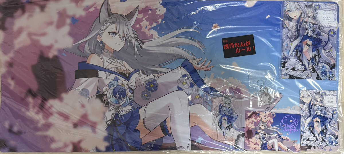 れんさんの5周年グッズきちゃ！！ キービジュ良すぎてアクリルプレート