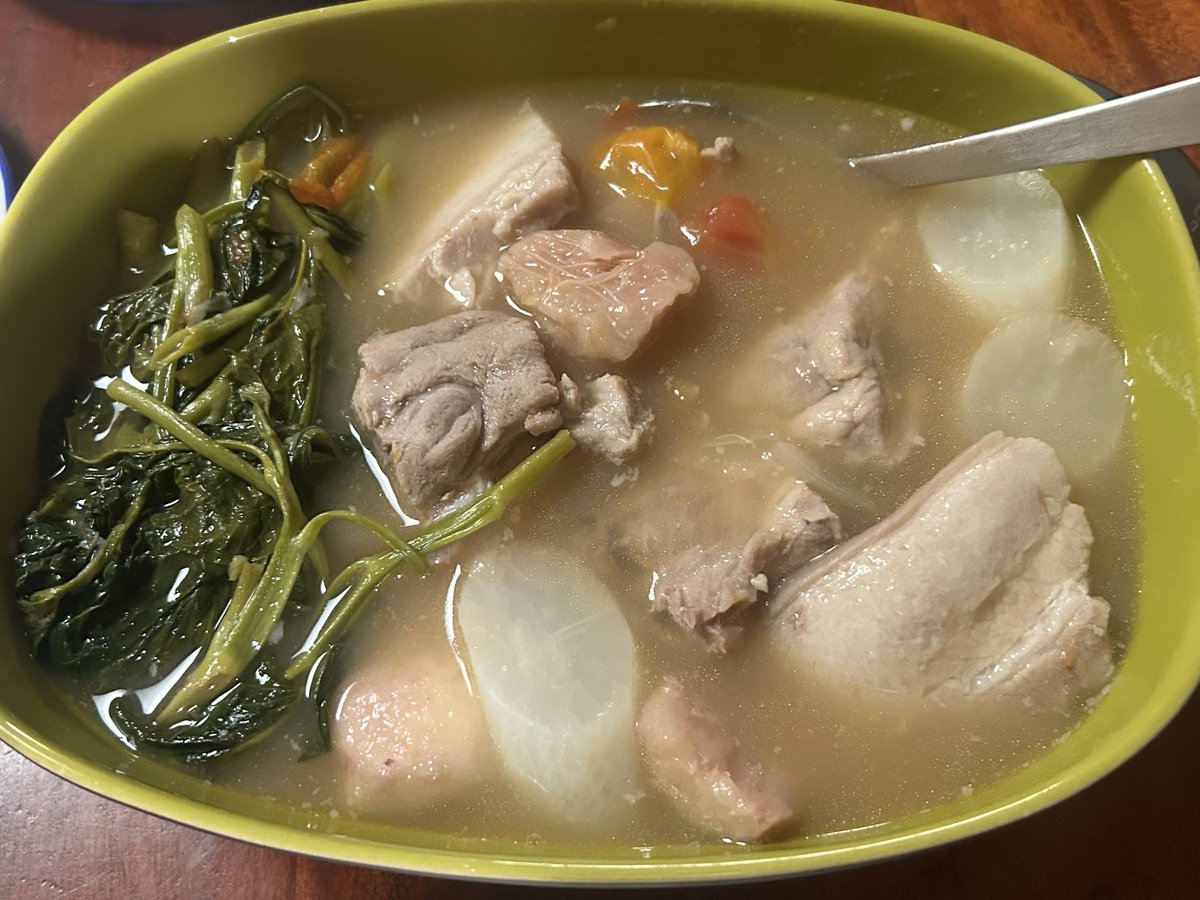 onofight's tweet photo. Sinigang na pork liempo&amp;spreribs o beef bulalo? https://t.co/fqdJPRu22O