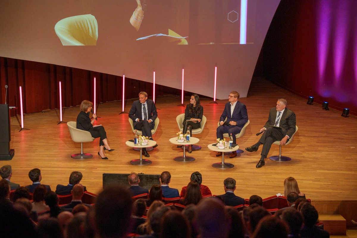 RothGilles's tweet photo. At the Stock Exchange Day organised by LuxSE, where the Board of Directors of the World Federation of Exchanges met in Luxembourg. In a world of uncertainty, from geopolitics to the energy transition and digital transformation, one message is clear: capital markets are vital. https://t.co/i8r4NdKrIo