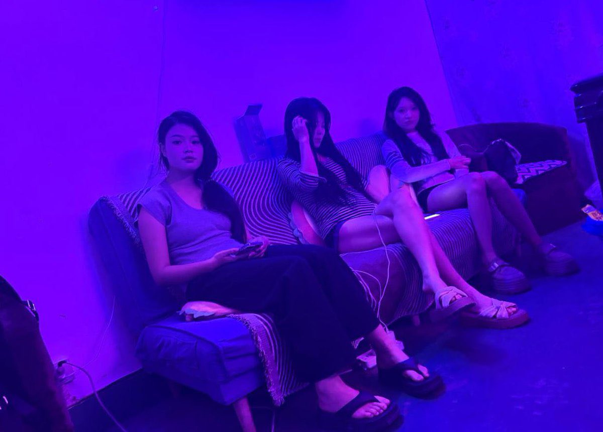 msdaltont's tweet photo. #衡阳 虎子烧烤(莲湖路店)右侧有一个铁门，晚上十点后进门转一转，十来个技师，质量还不错，另外与其挨着这一排几家按摩店，都有活，价位均为1~2张。#站街 #扫街 https://t.co/q6gFDuDzEC