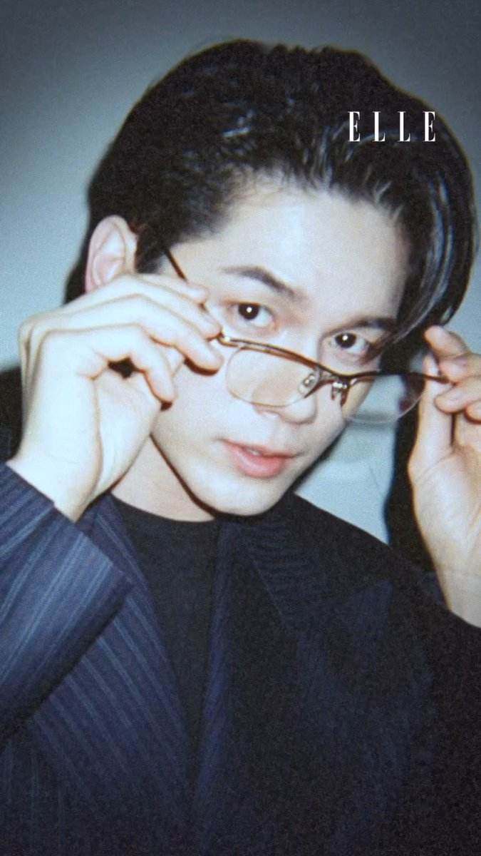 thebatt_'s tweet photo. ไวบ์กล้องฟิล์มเหมาะกับพี่องจัง หล่อมากㅠㅠ 🖤✨ https://t.co/Y2o04BhSLh