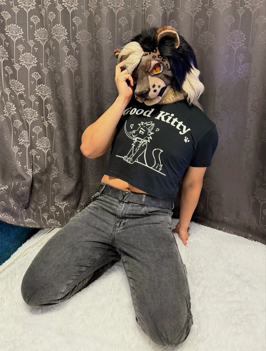 kyro_lion's tweet photo. happy pride month or something https://t.co/dOocOj6Vpf