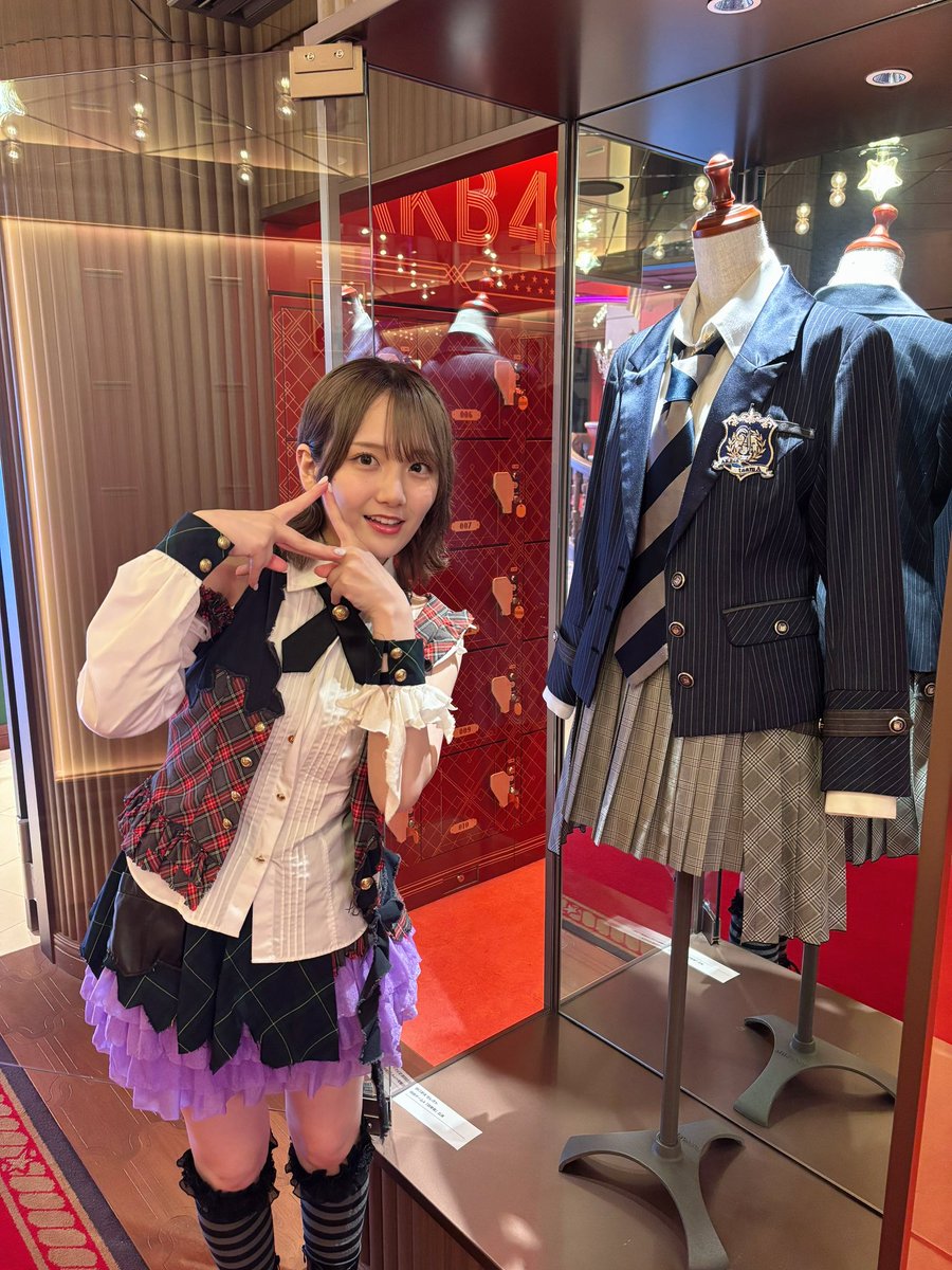 48manaka_16's tweet photo. 展示衣装見てくれたかな？👀 https://t.co/dkODXeXf37