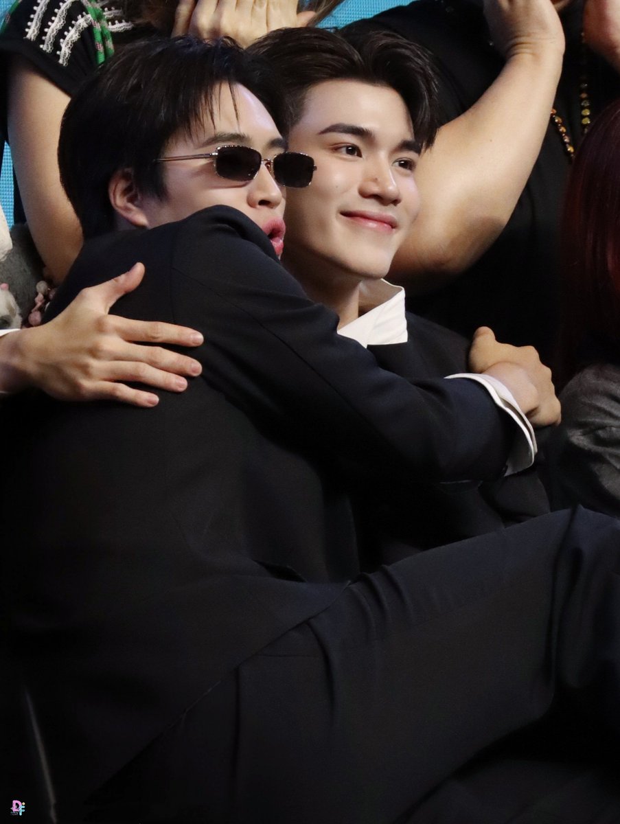 DaddyFourth's tweet photo. คิดถึงลูกๆจัง

#TicketToHeavenEP1 
#GeminiFourth #เจมีไนน์โฟร์ท #Gemini_NT #Fourthnattawat 
#เจมีไนน์ #โฟร์ทณัฐวรรธน์
@gemini_nt @tawattannn https://t.co/5y4PtoTWCc