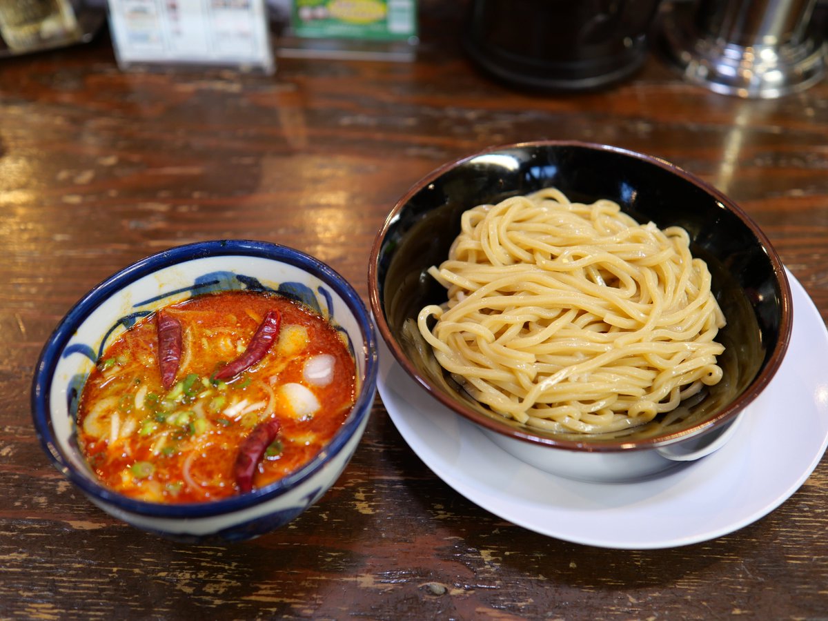 videon999's tweet photo. 久しぶりの激辛なつけ麺
辛さレベルは上から2番目を指定
最後はちょっとしんどかったけど満足。
ごちそうさまでした！ https://t.co/VUv599gpWi