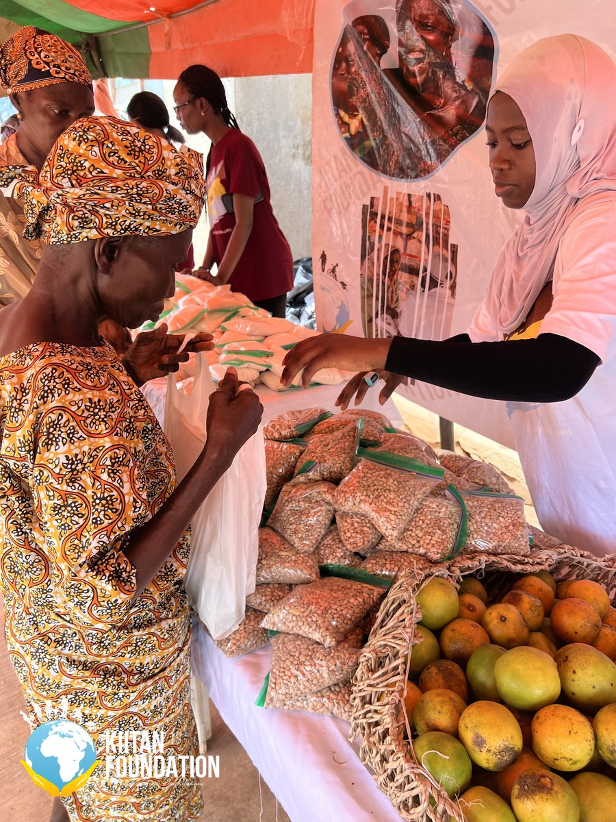 KiitanOrg's tweet photo. We celebrate you today and appreciate all that you do. Well done, @call_meereeyah! 

Connect with us: 
Phone: +234 913 6779 798 | +234 704 5643 715
Email: kiitanfoundation@gmail.com | info@kiitanfoundation.org
Link: https://t.co/EhADAwJbgO
-
-
#topvolunteer #may1 kindness https://t.co/uJW1XhUUkv