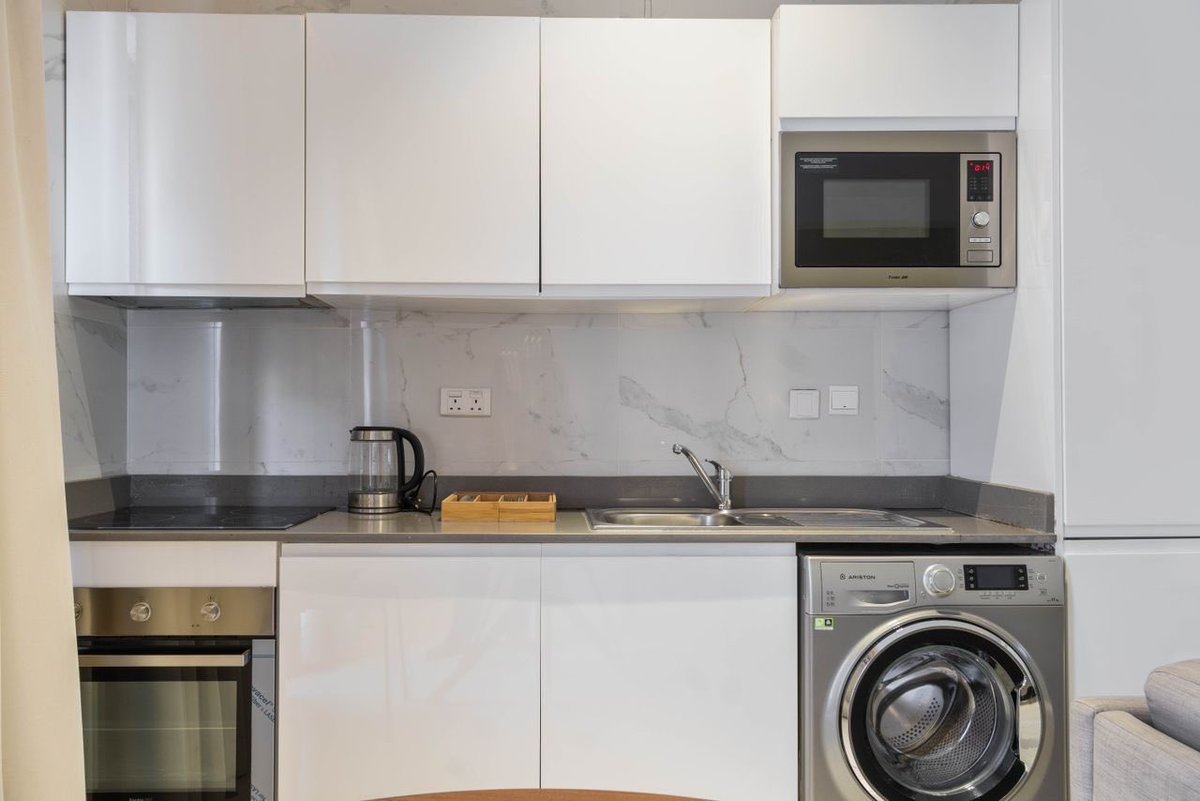 OnBulvds's tweet photo. On Bulvds 

Urban 1 bedroom apartment with top notch amenities available.

Location📍 Lekki

Available for N130,000

MINIMUM STAY: 2 NIGHTS

https://t.co/0YMPTNg8iW https://t.co/KzSXUUFVhG