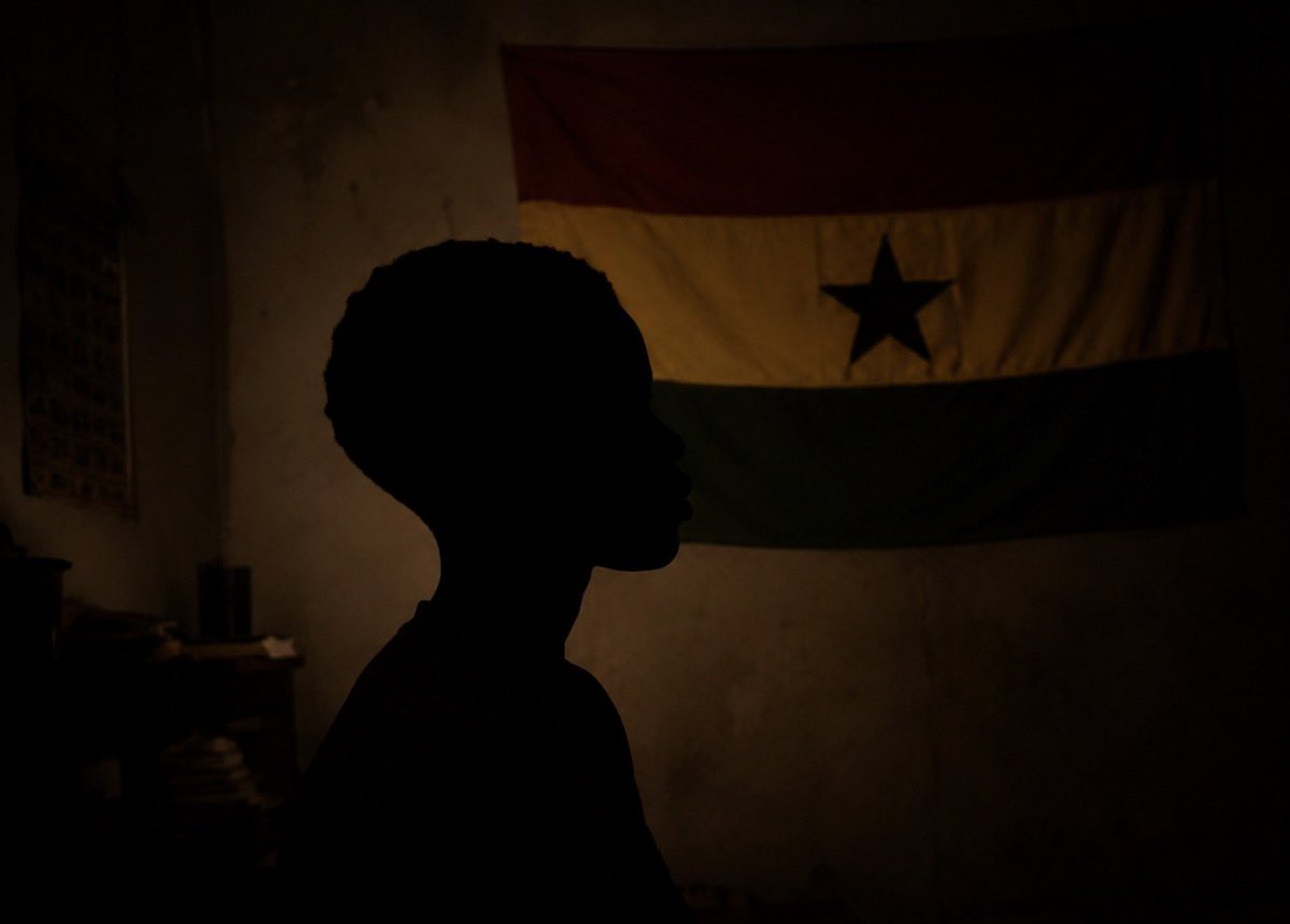 Qyvst's tweet photo. I am queer.
I am Ghanaian.🏳️‍🌈🇬🇭❤️
I am human too.
My life is not a debate.

#BackToSender #GhanaCheckYourAura https://t.co/WvNFAWRwgv
