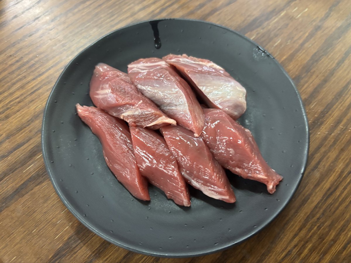 1972Kazuto's tweet photo. ふくろう亭 @ 東本願寺前
初めてここのラム肉を食べた瞬間
美味すぎてのけぞって失禁
そのまま気絶して三途の川まで行った
川辺で最後に発した言葉が
ラム肩ロース追加で…
閻魔様にブチ切れられて
現世に戻された
いい思い出 https://t.co/dvtGpultm7