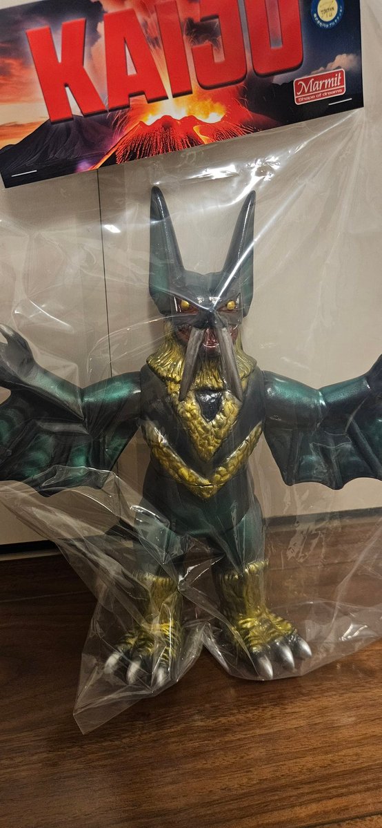 先日バットンが届きました！ あまり商品化されないのでこれはとても
