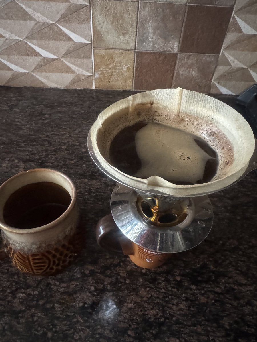 ramavshree's tweet photo. @vijayshekhar More importantly,  Pour over Paper filter drip is a manual brew, which is easy to master. Very easy to brew fresh, every morning https://t.co/znUCQla9Ka