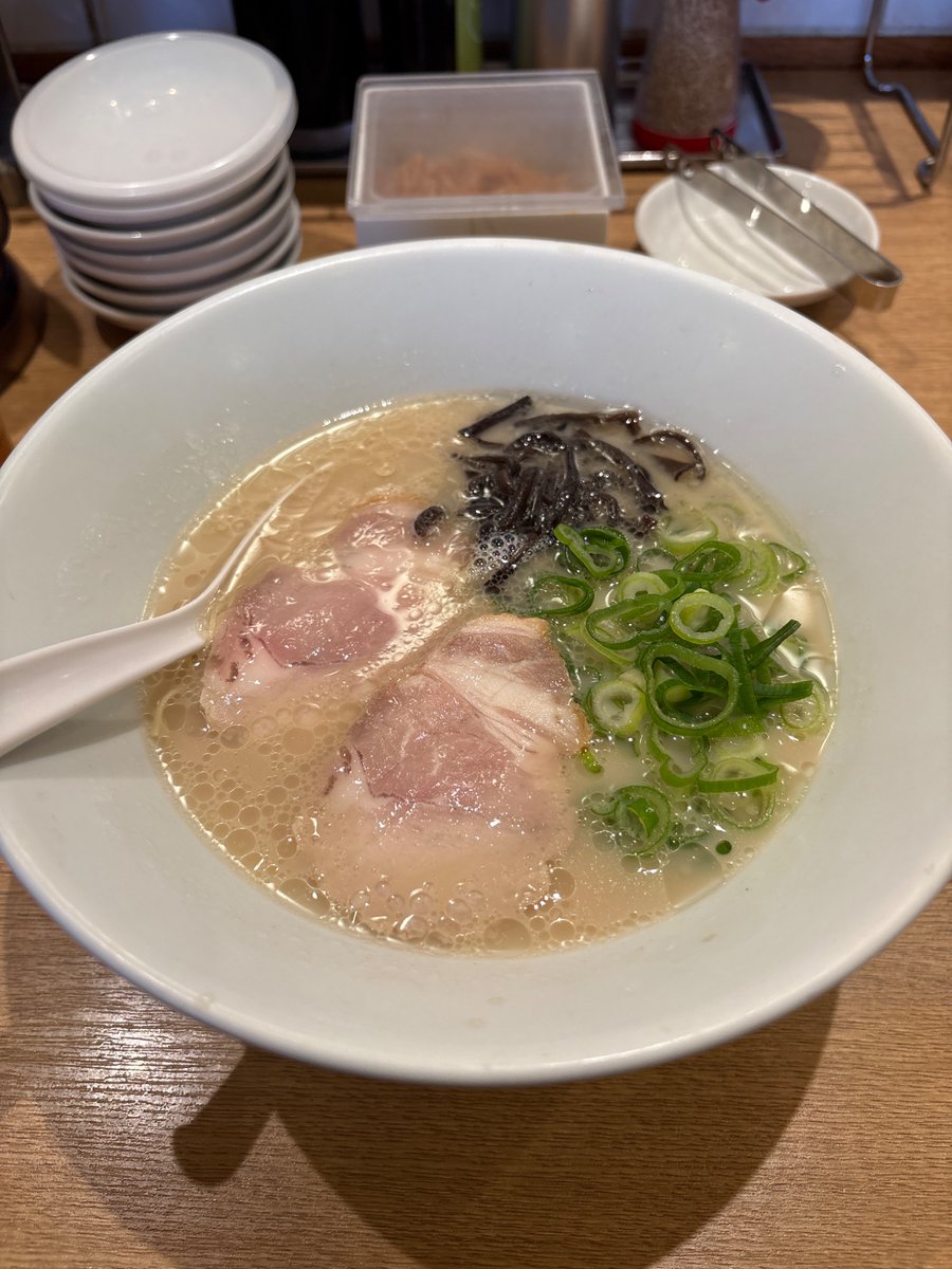 webclap_dandy's tweet photo. 20時間くらい前までは、誕生日になったらダイエットをしようと思ってたんです https://t.co/3R3aZNi1qG