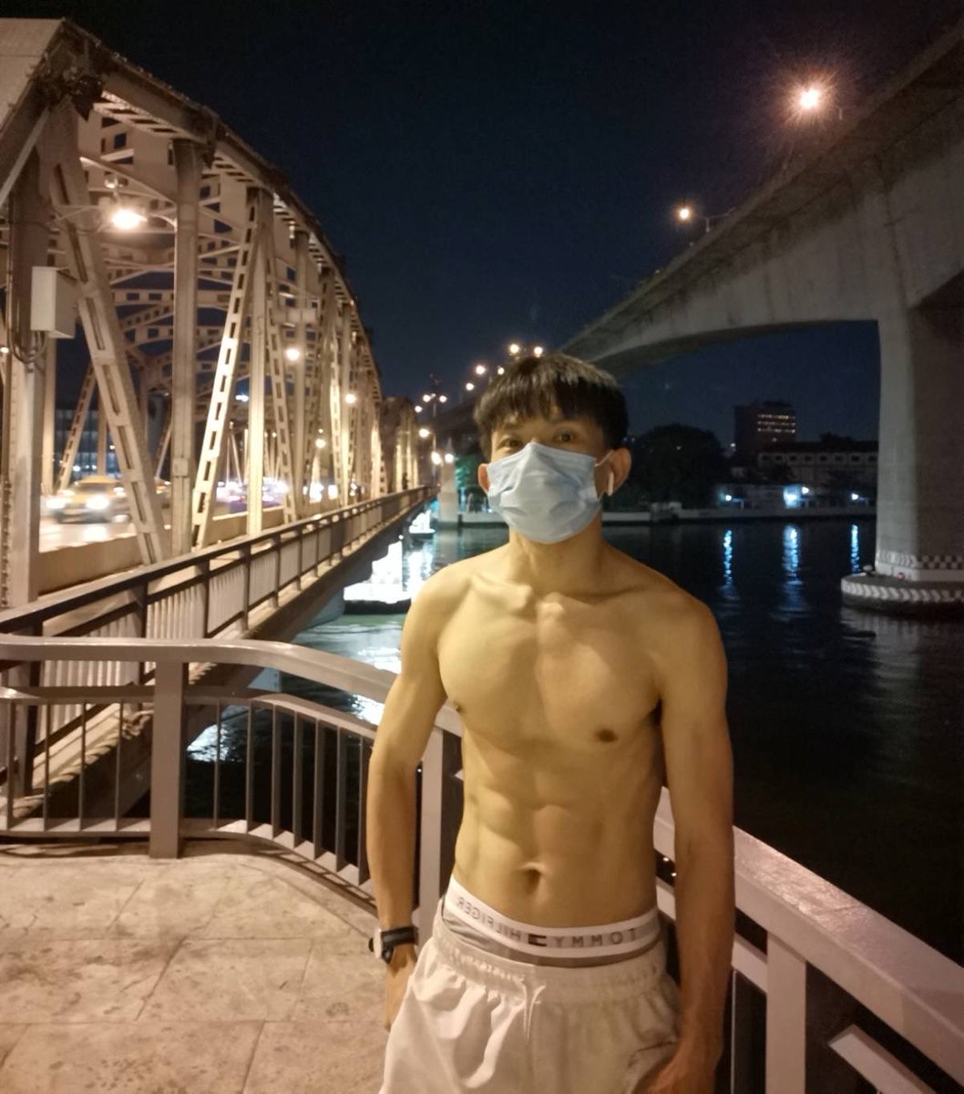 พุดดิ้งไข่ 王菲 tweet media