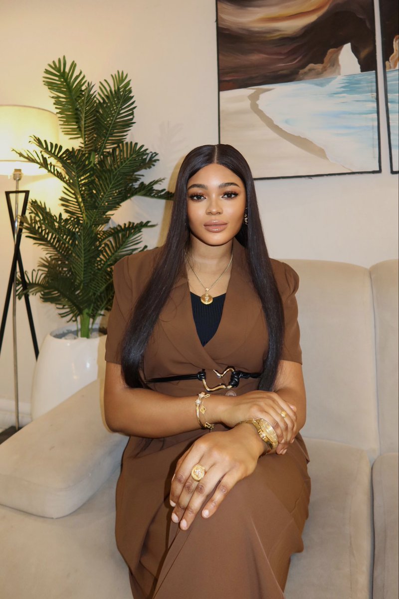 OLAMIDE 🌸💖 tweet media