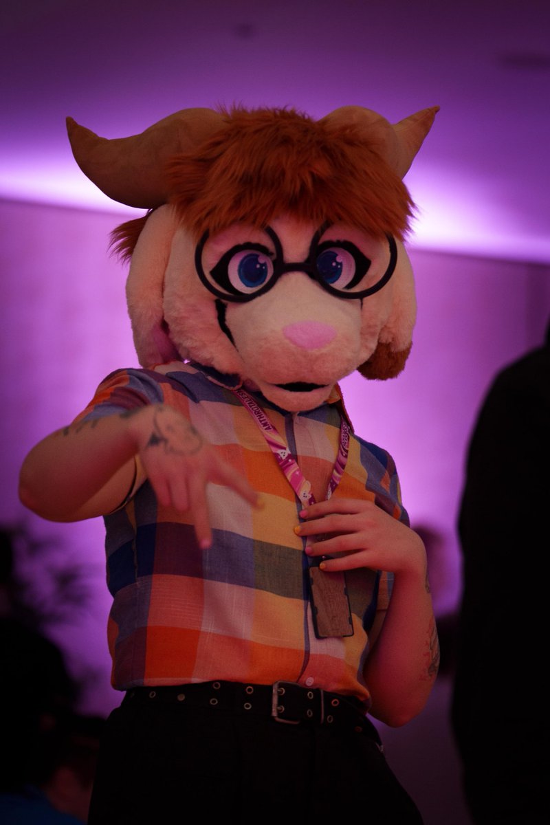 TeaDeeDerg's tweet photo. Also here's the original picture taken if anyone's curious :p https://t.co/pmhuP3lIJU