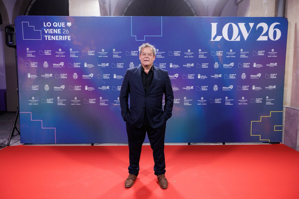 LaClaquetaPC's tweet photo. 🥳 ¡Estamos celebrando la PREMIERE de #9Lunas en Tenerife!

La directora, Patricia Ortega, y su elenco no han querido perderse #LoQueViene (@PremiosFeroz), que aquí público y escenario son una maravilla. ✨

#LQV26 https://t.co/iHG4O2H1hS