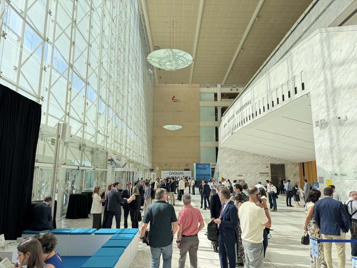 DAQUASagua's tweet photo. ¡Abrimos las puertas del Salón Tecnológico del Agua del #CongresoDAQUAS2026!

Un espacio donde las empresas más importantes del sector muestran sus últimas innovaciones, tecnologías y soluciones para seguir avanzando hacia una gestión del agua más eficiente, segura y sostenible. https://t.co/rbJTeYhoL5