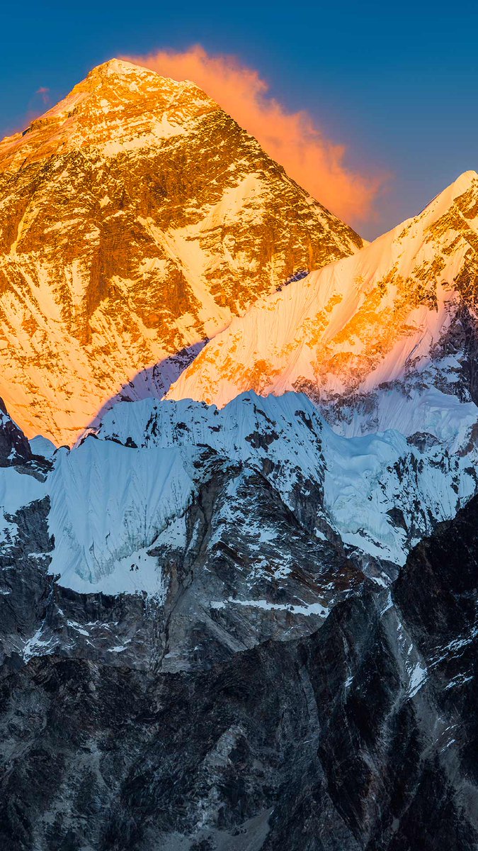 Latarvey's tweet photo. Mountain Everest 🏔️,Sagarmatha National Park Nepal.

#Naturephotography https://t.co/fkgcO6GAK6