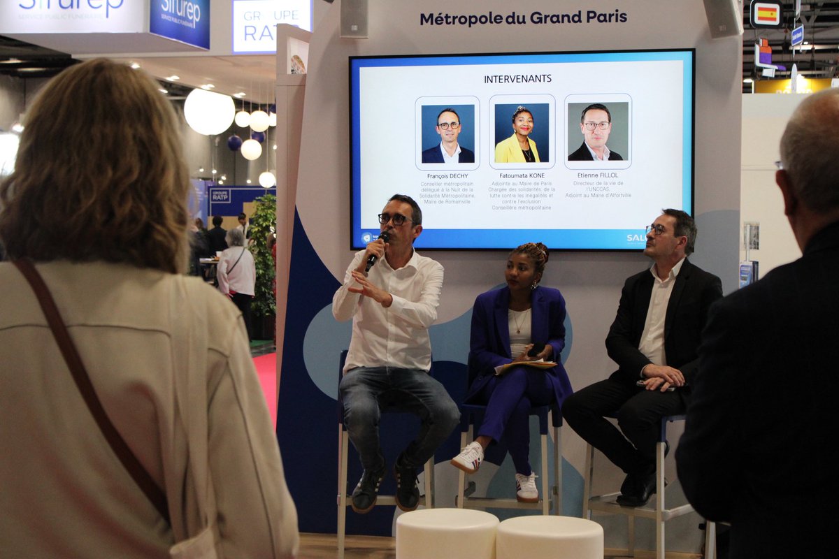 GrandParisMGP's tweet photo. #SalonAMIF | 2e conférence sur le stand de @GrandParisMGP - #NuitDeLaSolidarité métropolitaine : lancement de l'Appel à manifestation d'intérêt 2026-2027 à destination des communes métropolitaines.🌙

➡️ La prochaine édition sera organisée en janvier 2027. 

🎤@DechyFrancois | @Kone_Fatou | @etienne_fillol | @unccas | @__Apur__ | @Paris