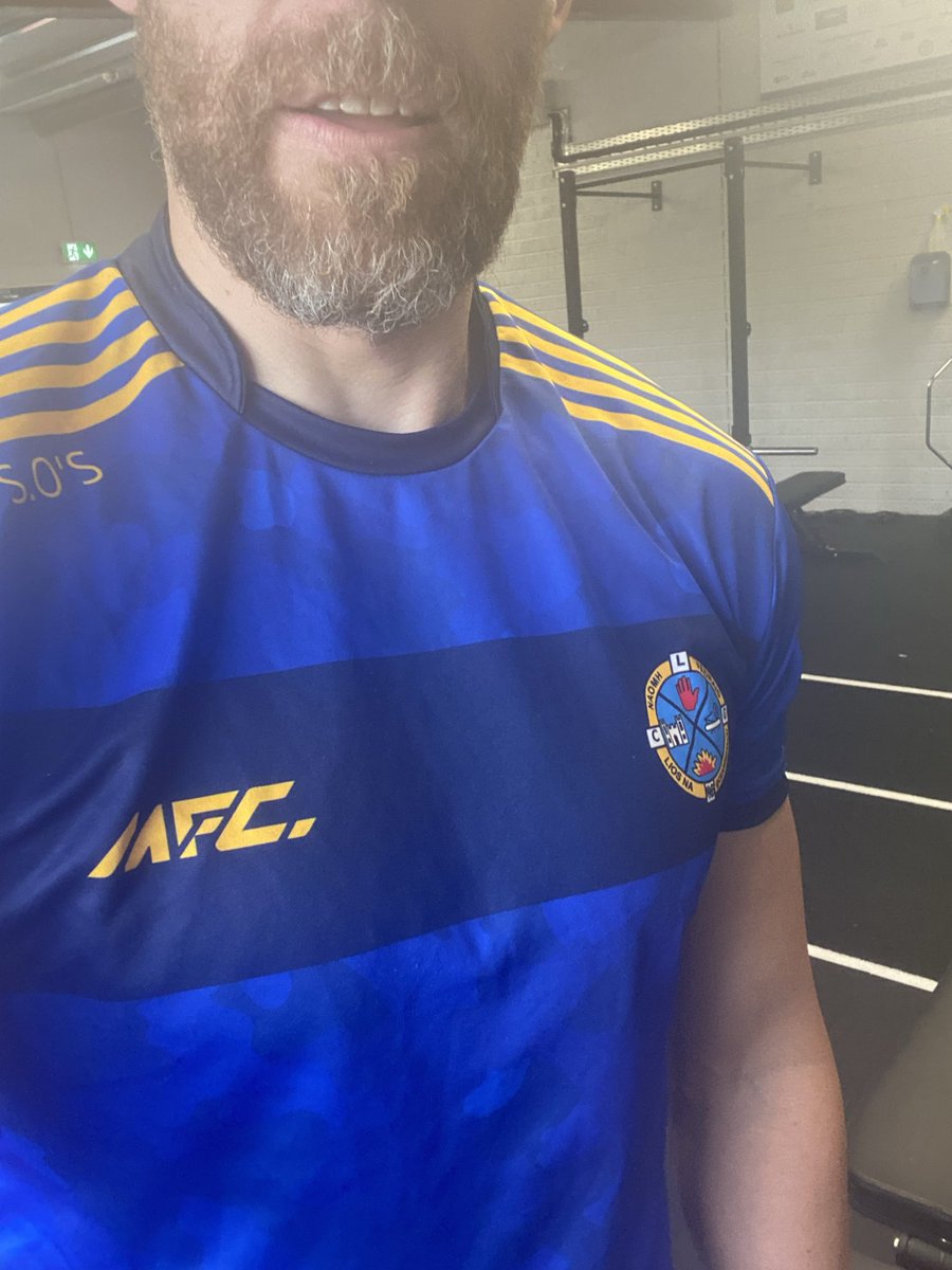 SeanTheBawn's tweet photo. Repping @StPatricksGAC in the @RealtNaMaraCLG gym this morning! 💪 https://t.co/QY646WQl9c
