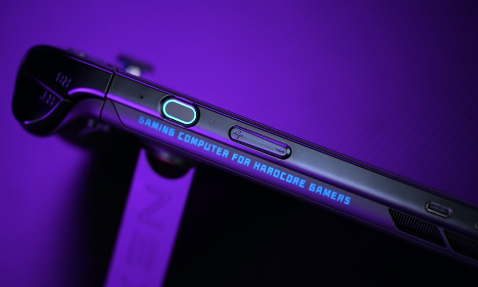 OnenetbookO's tweet photo. 🎮 ONEXPLAYER 3 — The First 3-in-1 Hybrid Gaming Handheld Powered by Intel Arc G3 Extreme Is Coming Soon.
Learn More:https://t.co/9vhaFru6nI #onexplayer3 #Onexplayer https://t.co/99nzCyARw9