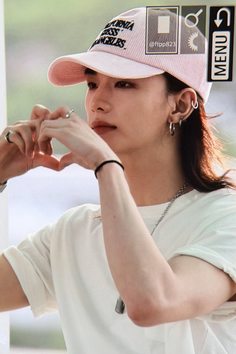 ftpp823's tweet photo. 260603 ICN

보고싶다🥺

#현진 #Hyunjin 
#스트레이키즈 #StrayKids https://t.co/8BG4vINjpH