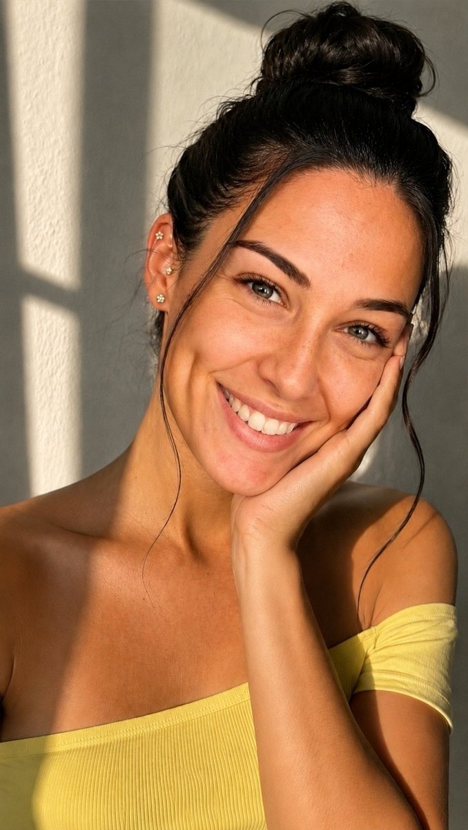 asliofficially's tweet photo. 💛#yeniprofilresmi̇ https://t.co/Na3kP4jiNW