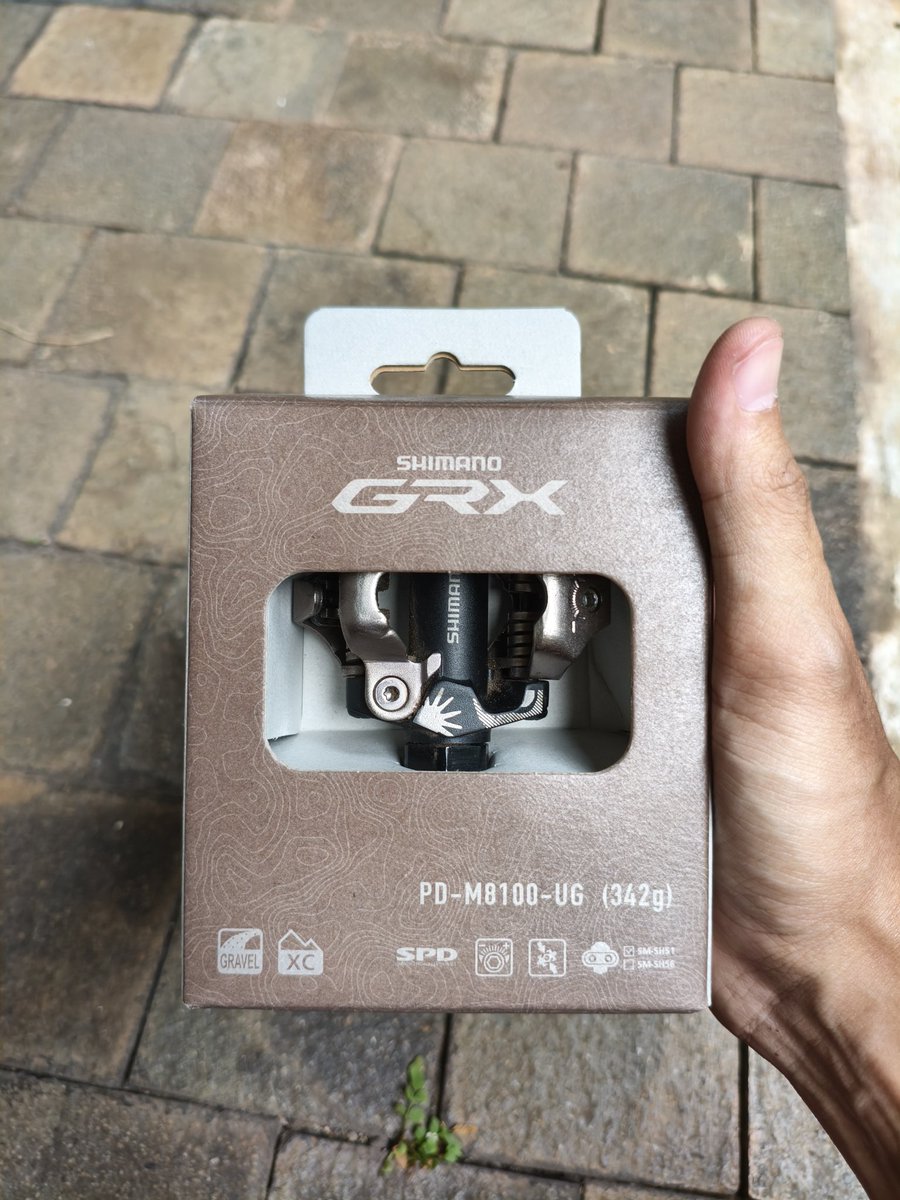 secretshopee's tweet photo. WTS Shimano GRX PD-M8100-UG Limited Edition Pedal
used, very good condition ✨ complete with packaging
include cleat Shimano SH51 baru

ngga pernah dipake gravelan, cuma dipake gowes ngopi aja hehe
1.2jt

COD Jaksel 🤞
0856 7072 582
#fnfjb https://t.co/YvYQDze70I