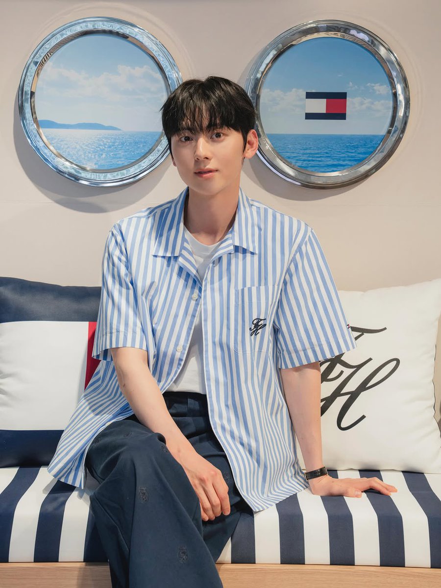 bbosongmh89's tweet photo. [260603] #optimushwang instagram post (1/2)

🏖️ #tommyhilfiger

#광고 #타미힐피거 #TommyHilfiger #타미힐피거썸머팝업

#황민현 #HWANGMINHYUN https://t.co/fcjIQ7toip
