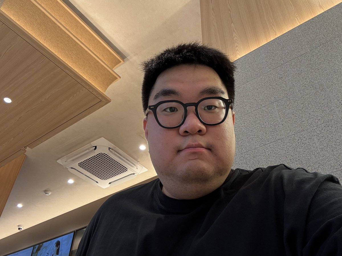 23n22r19e's tweet photo. 霸王茶姬 https://t.co/ztiYy3Fudc