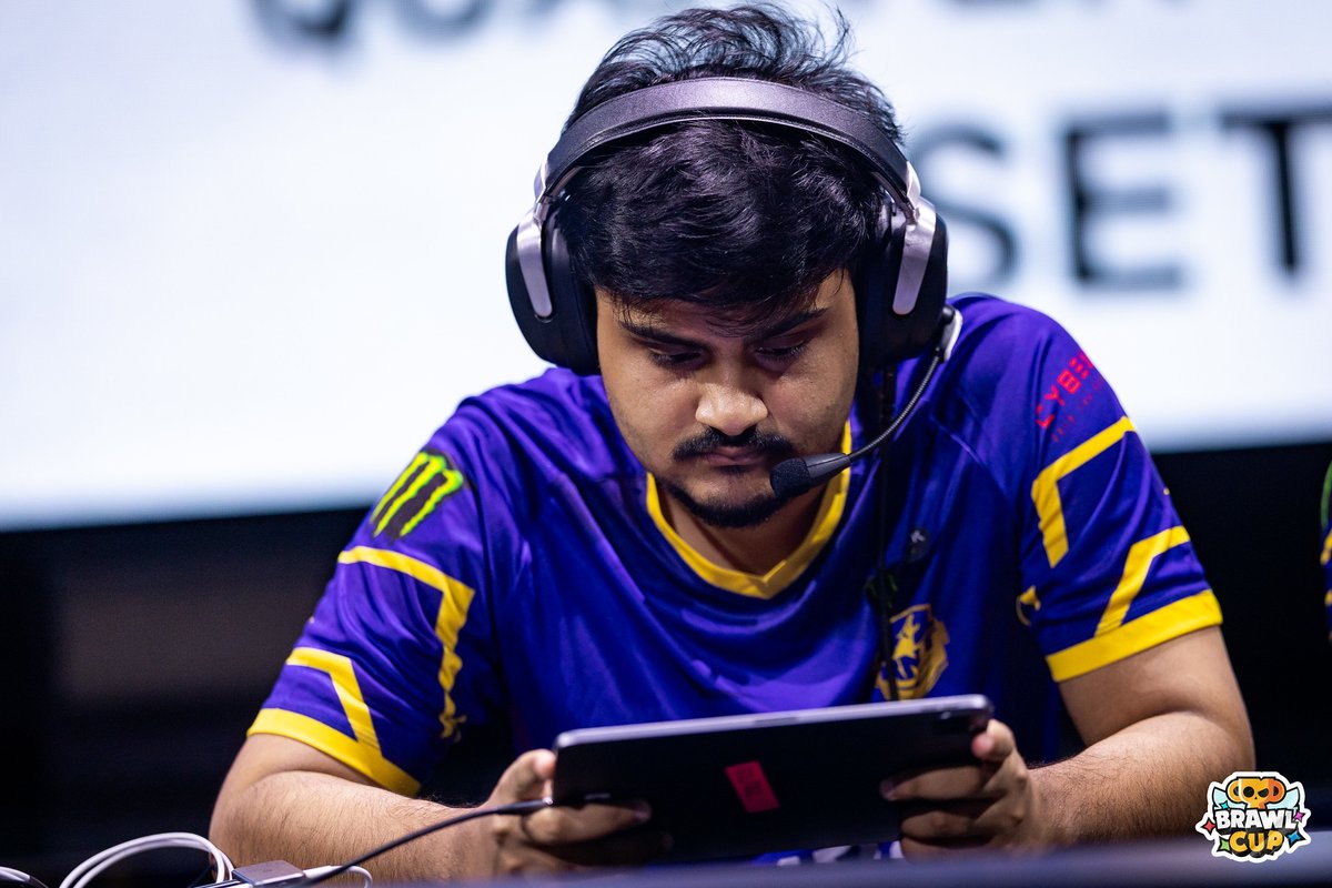 Zrasho tweet media