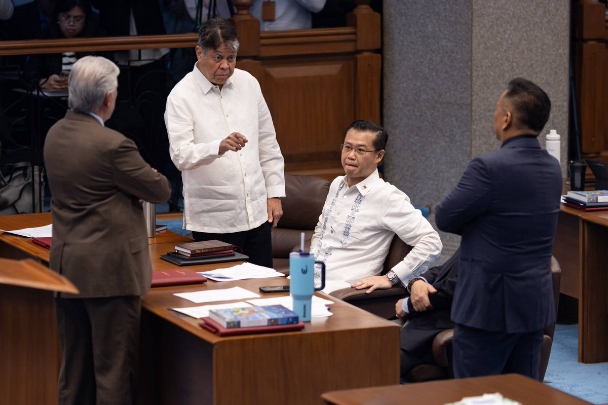 kikopangilinan's tweet photo. With a valid quroum of 12 Senators (Avelino v. Cuenco), we declared all positions, including the  position of Senate President, vacant. This motion only requires a simple majority.

Sen. Alan is no longer Senate President. In his stead, the Acting Senate President is Senate President Pro Tempore, Win Gatchalian.