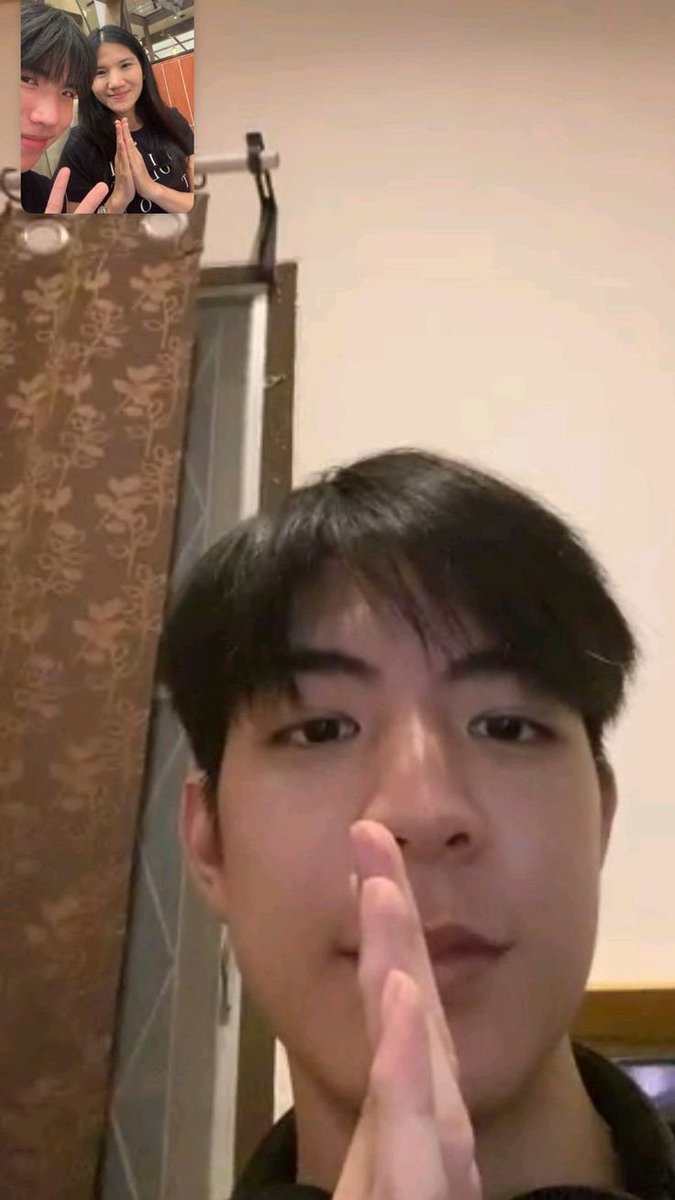 bebart00's tweet photo. แต่ก่อนอะนะ มาลงรูปที่คอลหากันแบบสาววายไม่ต้องขอเลย มาลงอวดให้เห็นไปเลยว่าคอลกันนะ ถึงขั้นคอลกันตอนอยู่กับแม่ด้วยซ้ำ ตอนนี้ไม่อวดละ สงสัยทรศจะเปลี่ยนระบบแคปภาพ เริ่มแคปเจอร์กันไม่เป็นละ ไม่เป็นไรป้าเข้าใจ พอคบกันแล้วก็ต้องมีบ้าง บางอย่างก็เป็นเรื่องของคนสองคนเนอะะะะะะะ😔 https://t.co/OziskhtN42
