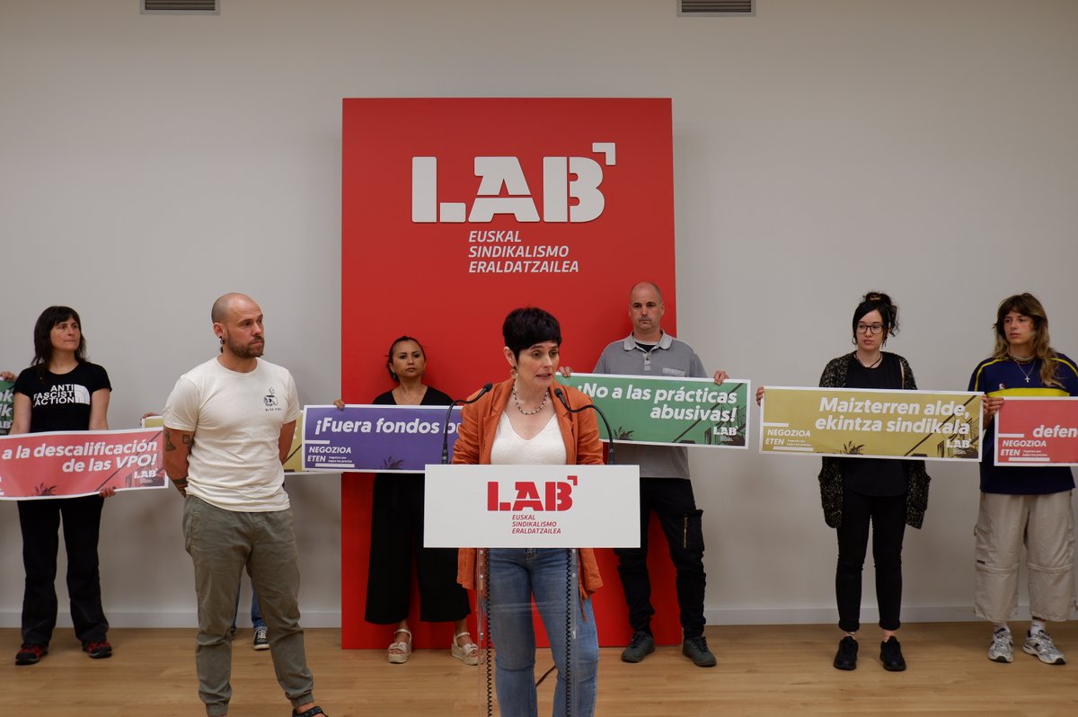 LABsindikatua's tweet photo. 🏘️ Egungo etxebizitza politikek errentismoa elikatzen dute

📒 Eremu honetan eginiko ekintza sindikalari buruzko txostena aurkeztu dugu, borroketan parte hartzen ari diren maizterrekin batera

✊ Etxebizitza eskubidearen alde antolatzen jarrai dezagun

🔗 https://t.co/al1mA4dIG2 https://t.co/MUtP2pRMvj