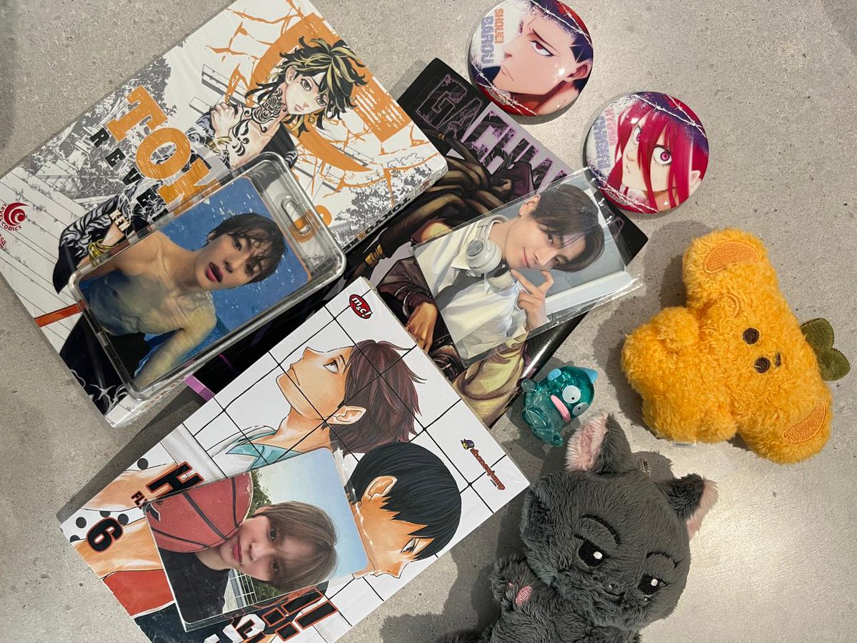 fobin's tweet photo. this is asmin fobin’s cooooreee 🫐🪷🧁🚗🫙🥨🍏🪩💥🥣⛷️🧤🐹👢kYAALA in a nutshell ⛵🍪✌🏻⭐ https://t.co/DFMEP6zpwN