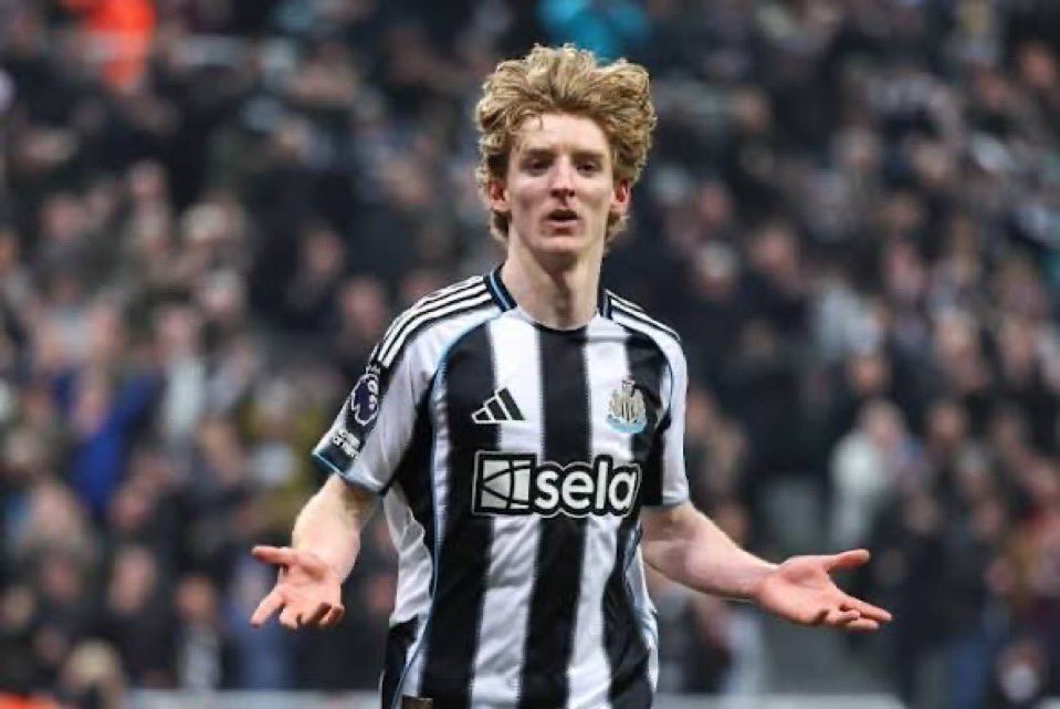 TheHaalandguy's tweet photo. 2 goals in a full season. And we let Newcastle sign this wizard. https://t.co/uGrfDVssye