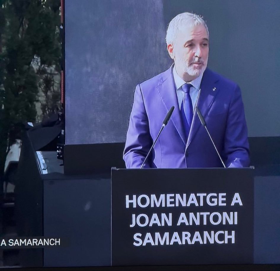 NoEsPotCat's tweet photo. Fa un mes que en Collboni ens ven la moto que el PSOE155 i ell seran la tomba de la ultradreta a Barcelona. És el mateix Collboni que participa en aquelarres feixistes espanyols que reten homenatge a falangistes espanyols com en Samaranch. Vomitiu i fastigós! #NOESPOT https://t.co/tdGPxLFGCp