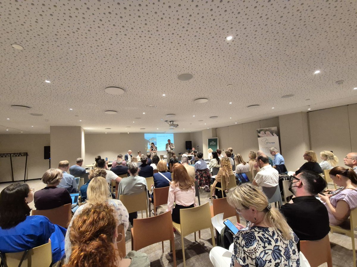 fundacjamatio's tweet photo. Znowu na dwóch ważnych konferencjach jednocześnie.  @eurordis @ECFSConference , @PaweWjtowicz12 @fundacjamatio https://t.co/8XbFTSvw0S