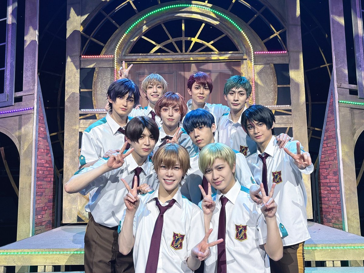 oguryoo's tweet photo. 今日でジュエステの初日からちょうど4年ということで、僕の舞台デビューからも4年が経ちました。

この世界に飛び込んでいないと出会えなかった大切な人達が今では沢山いると思うと、舞台のお仕事を続けていて良かったと心から思えます。

これからも新しい人や作品、そして役との貴重な出会いを楽しみながら皆さんにできるだけ多くのものを届けられるよう精進していきます。

今後とも、末永くよろしくお願いします！