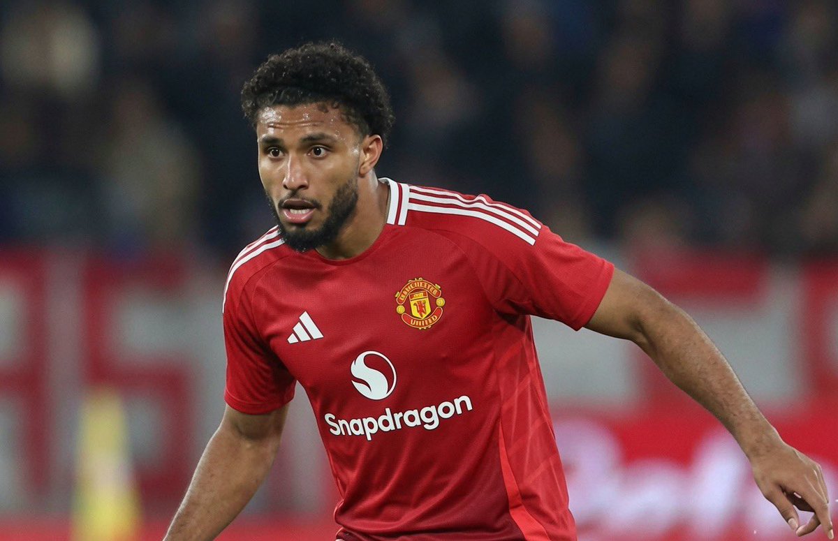 john322226's tweet photo. Manchester United sharply go sign who Barcelona fans go dey compare with Pedri.

Bruno Fernandes don too big for them https://t.co/VuikHX8xkp