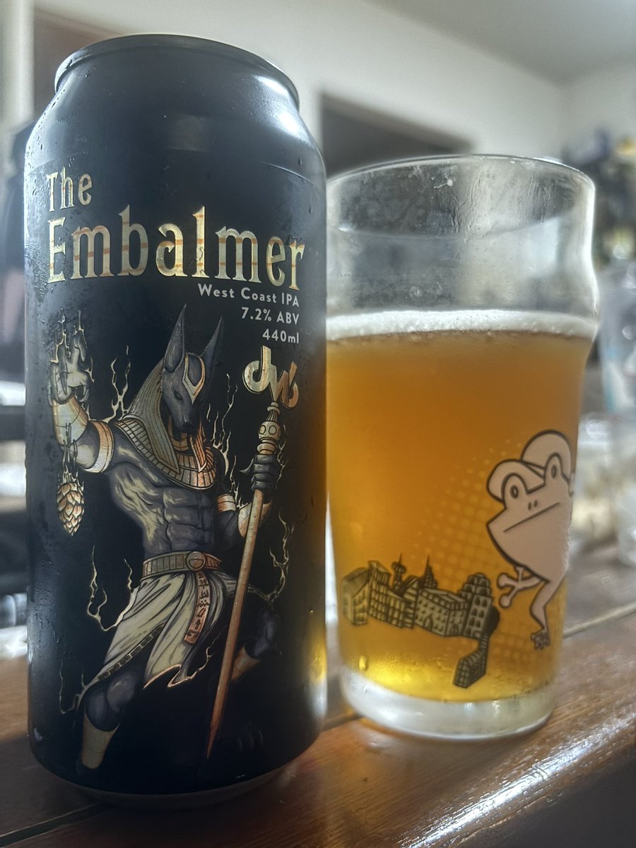 kasuri01's tweet photo. 最近のビール

ニュージーランド
Double Vision Brewing
The Embalmer
スタイルはWest Coast IPA。ラベルは古代エジプトの冥界の神アヌビスですね。濃い目でしっかりとした重さあるIPA。柑橘感とほどよい苦味が良き。 https://t.co/0sTSgfShYr