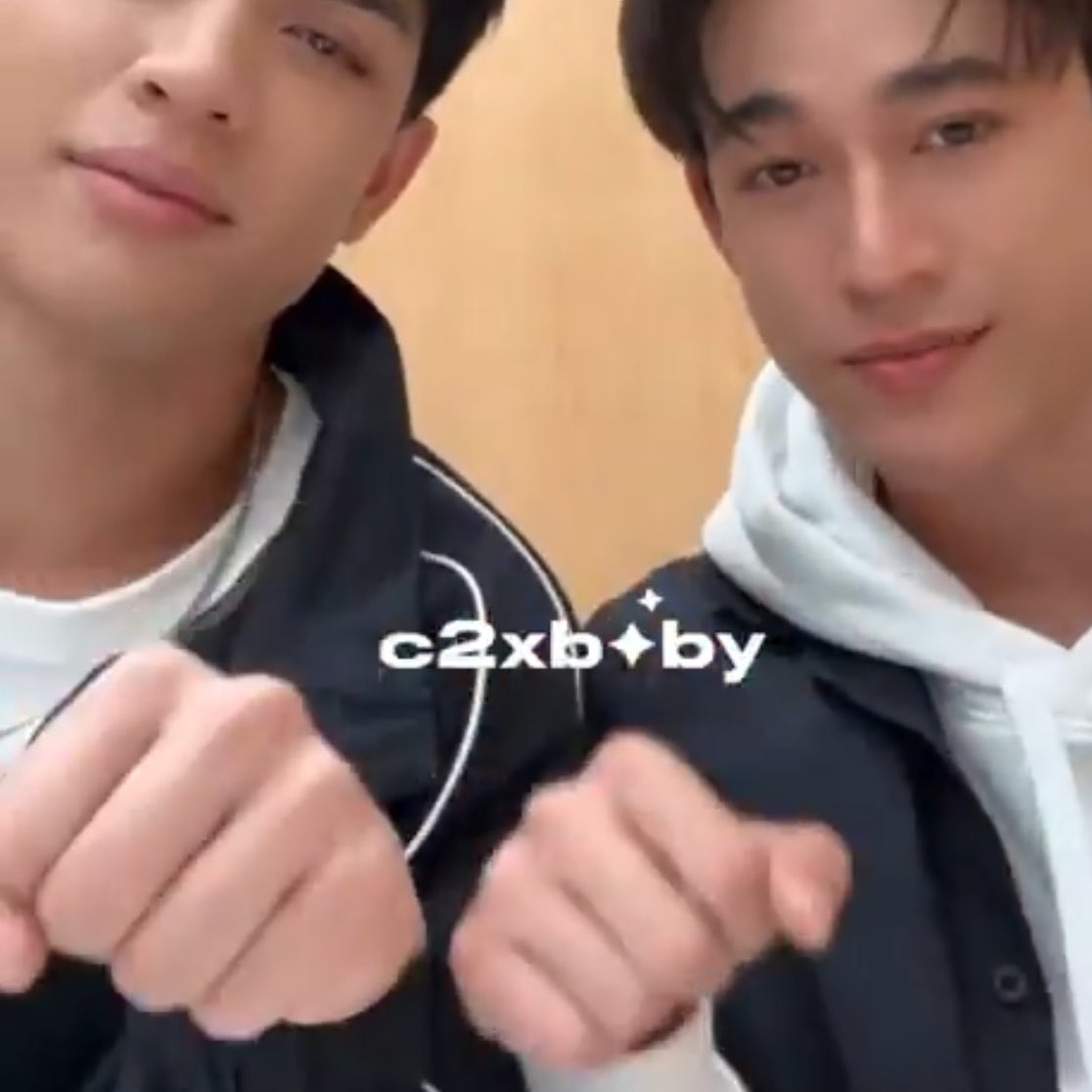 Berrybirl's tweet photo. มือผมมีอยู่แค่นี้😿 https://t.co/rd44laY85u