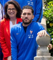 _Yaniko's tweet photo. @mayadotexe Why is Cherki looking like he's about to Skuba himself 😭 https://t.co/bGmgcPslFX