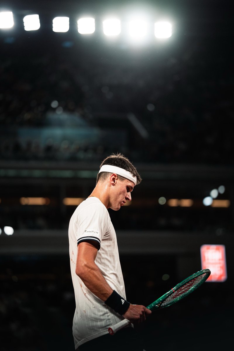 mensik_jakub_'s tweet photo. Grand Slam semifinal… what a feeling ❤️‍🔥
So grateful for all the support and the incredible energy out here 🙌
Congratulations João on your amazing tournament!
We’re not done yet. See you Friday @rolandgarros https://t.co/09hIJgFjMs