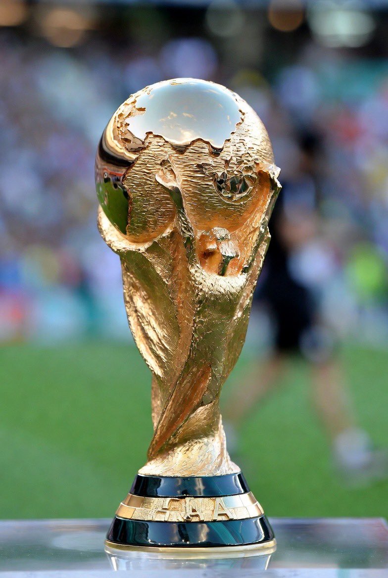 RealMayor_'s tweet photo. 🚨 A NEW FEATURE COULD BE SEEN IN THE NEXT WORLD CUP.

The next World Cup will feature halftime interviews for the first time ever, with broadcasters able to request player interviews during the break. https://t.co/0hiSLyElTq