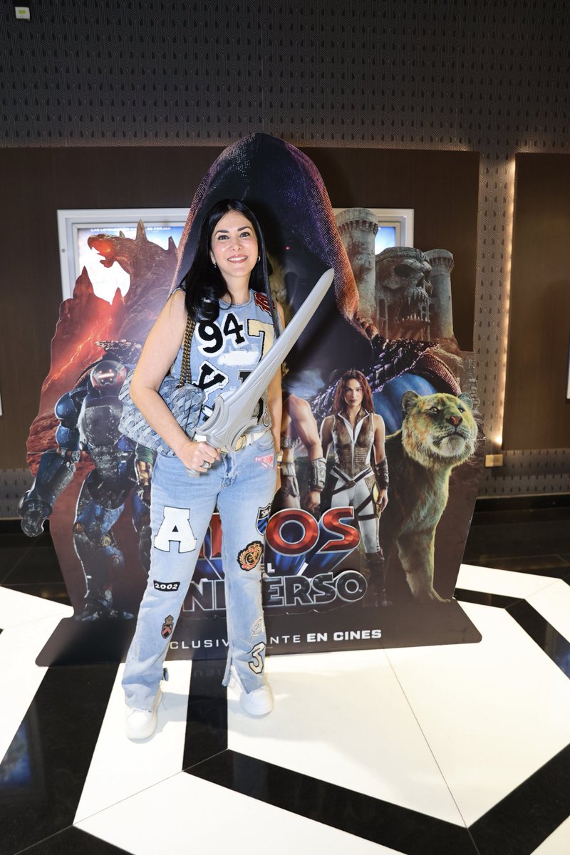 SALAPRENSA1's tweet photo. La esperada película Masters of the Universe (Amos del Universo) tuvo su gran premiere en la República Dominicana este martes, reuniendo a miembros de la prensa, influencers y fanáticos de la icónica saga en una función especial cargada de emoción y nostalgia. https://t.co/sa2DZxpvcq