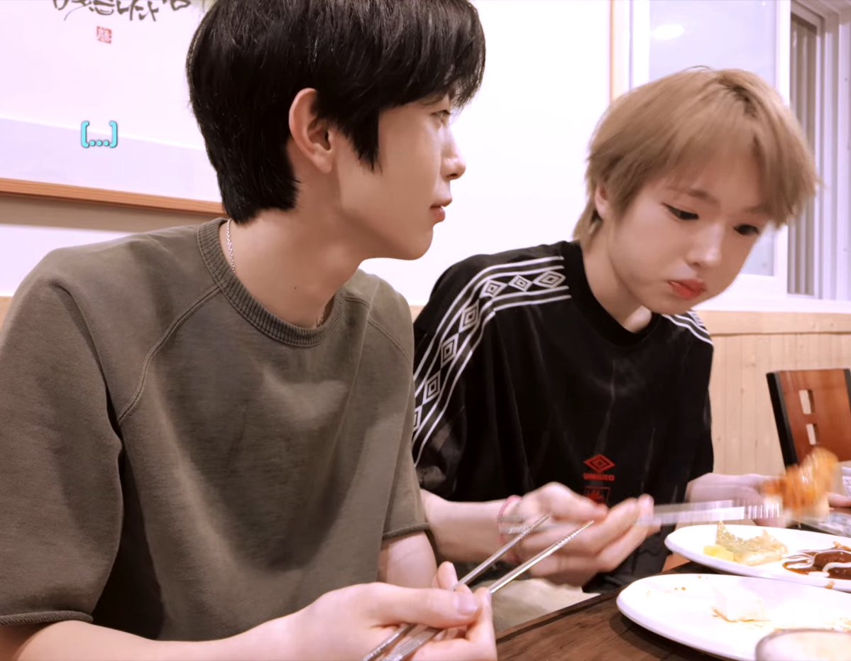 sakyulz's tweet photo. when bf gets sulky and u fall for it every time,, https://t.co/FCrezTp0Q6